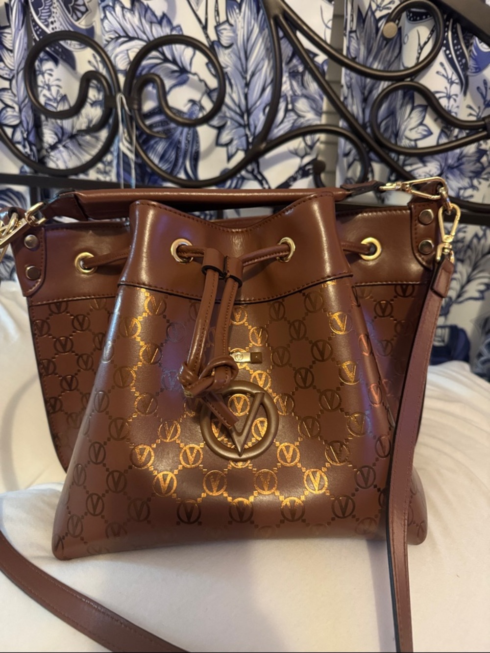 Mario Valentino Brown Logo-Print Drawstring Shoulder/cross body bucket Bag